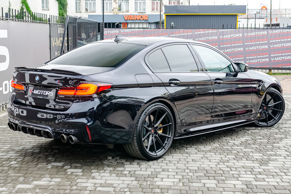 Продам BMW M5 Individual 2018 года в Киеве