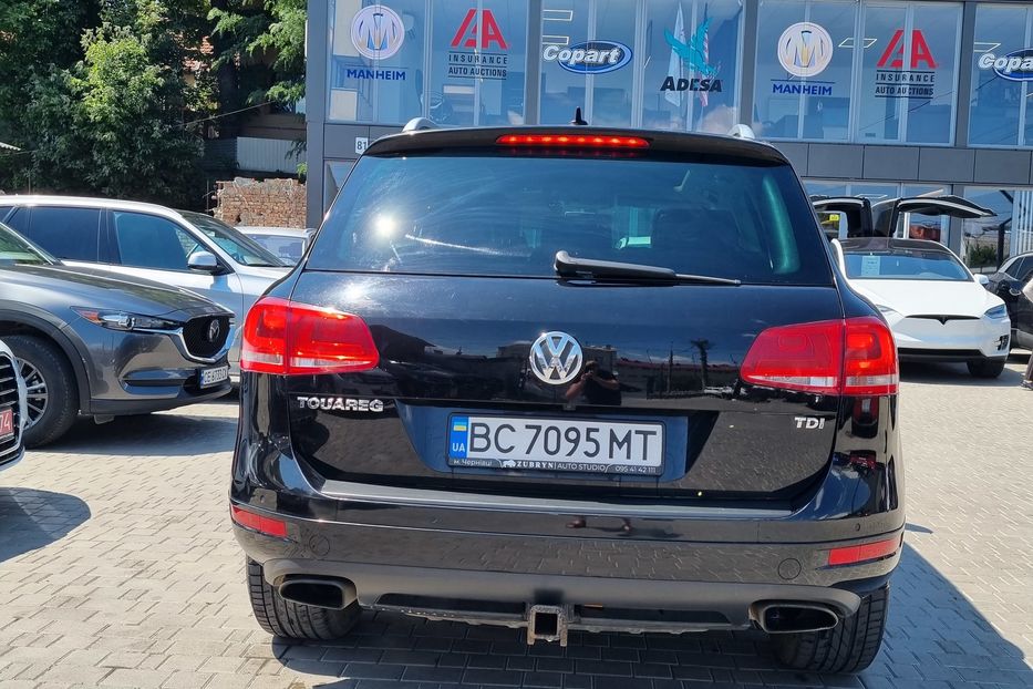 Продам Volkswagen Touareg 2013 года в Черновцах