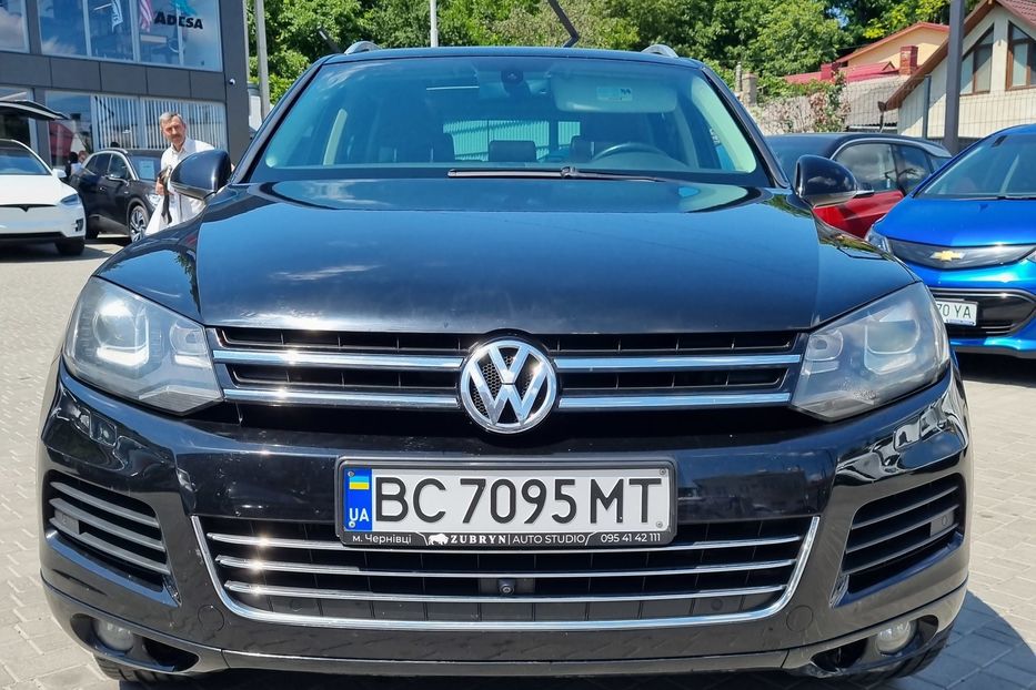 Продам Volkswagen Touareg 2013 года в Черновцах