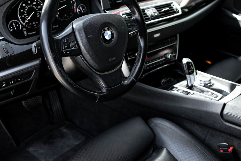 Продам BMW 5 Series GT Gran Turismo 2014 года в Черновцах