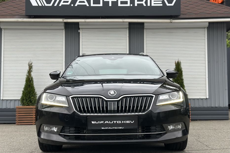 Продам Skoda Superb L&K 4x4 2019 года в Киеве