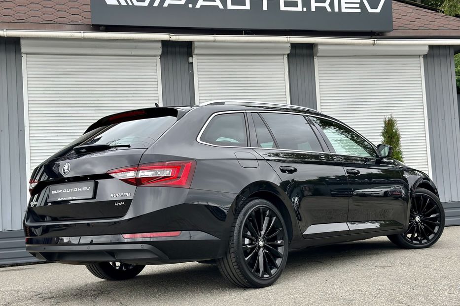 Продам Skoda Superb L&K 4x4 2019 года в Киеве