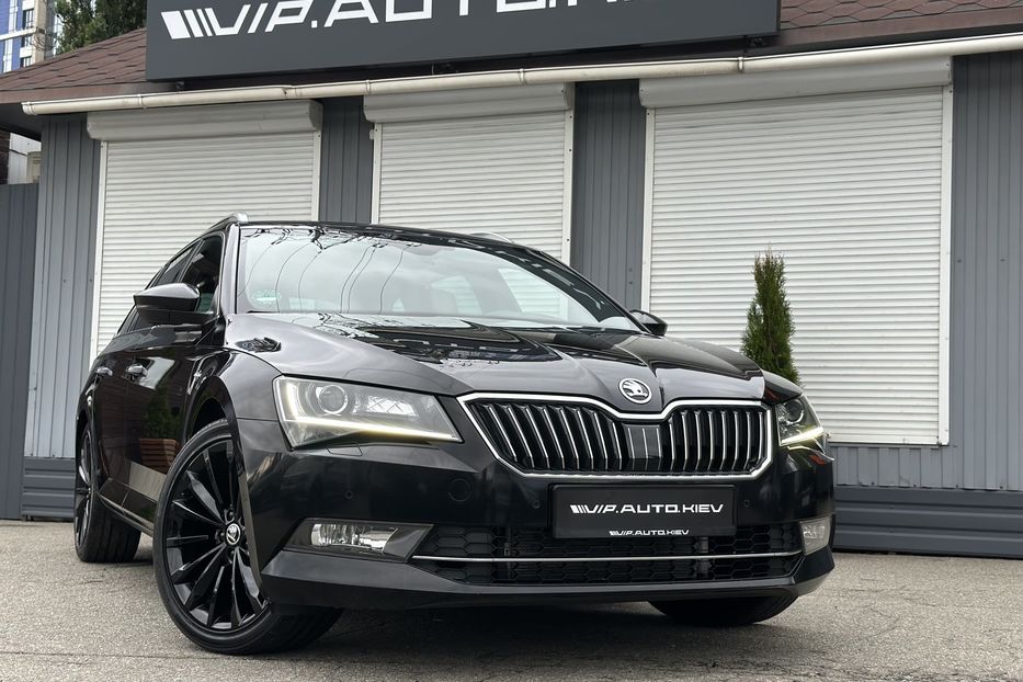 Продам Skoda Superb L&K 4x4 2019 года в Киеве