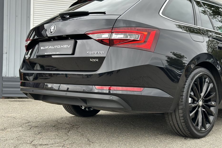 Продам Skoda Superb L&K 4x4 2019 года в Киеве