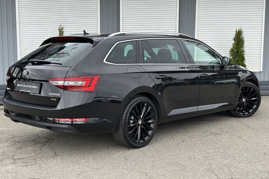 Продам Skoda Superb L&K 4x4 2019 года в Киеве