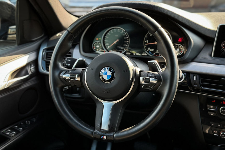 Продам BMW X6 xDrive30d 2016 года в Черновцах