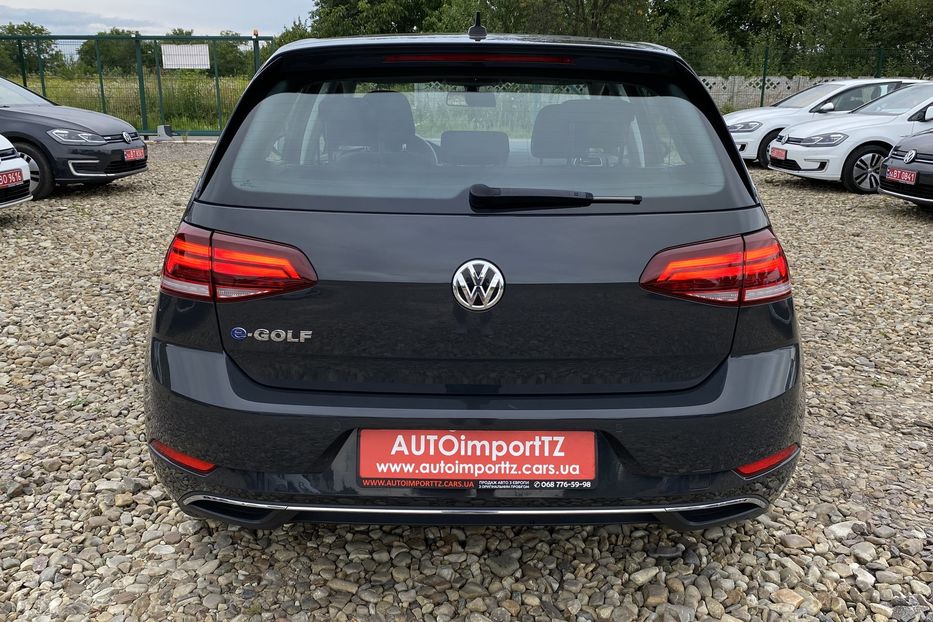 Продам Volkswagen e-Golf 35.8 kWh 100 кВт/136 к.с. 2020 года в Львове