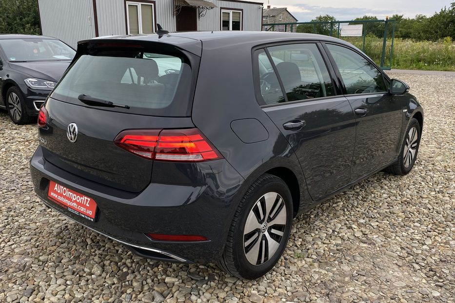 Продам Volkswagen e-Golf 35.8 kWh 100 кВт/136 к.с. 2020 года в Львове