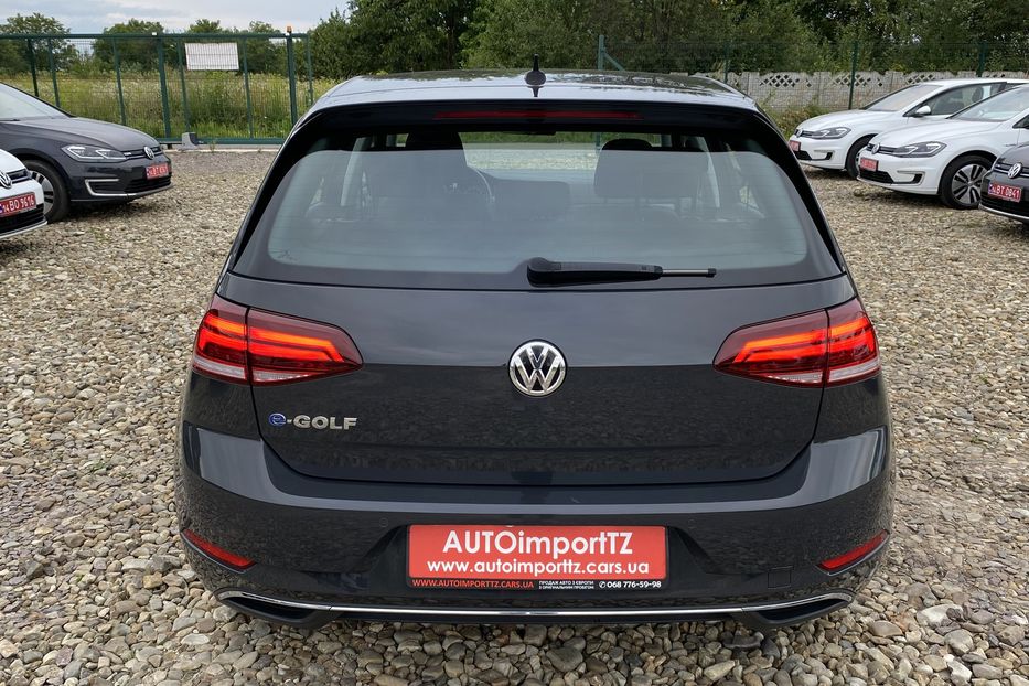 Продам Volkswagen e-Golf 35.8 kWh 100 кВт/136 к.с. 2020 года в Львове