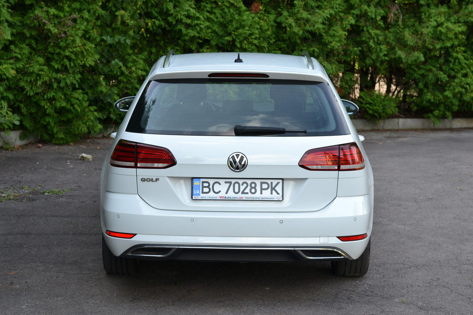 Продам Volkswagen Golf VII Highline 2020 года в Львове