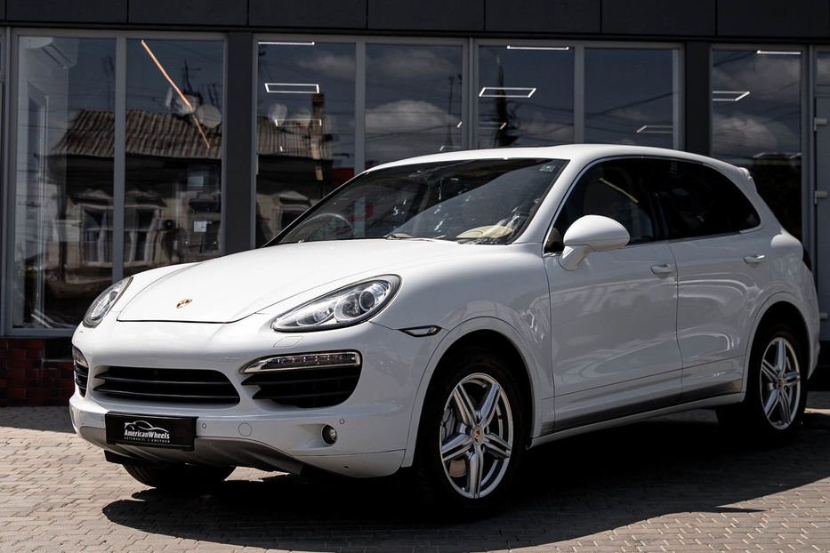 Продам Porsche Cayenne S Hybrid 2012 года в Черновцах