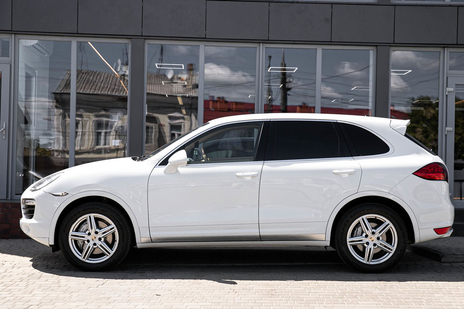 Продам Porsche Cayenne S Hybrid 2012 года в Черновцах