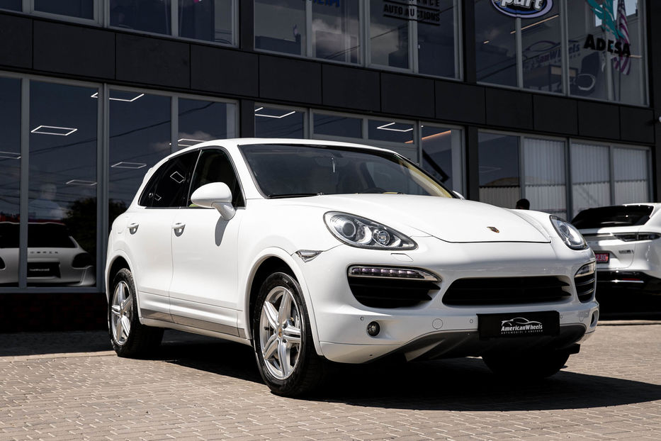 Продам Porsche Cayenne S Hybrid 2012 года в Черновцах