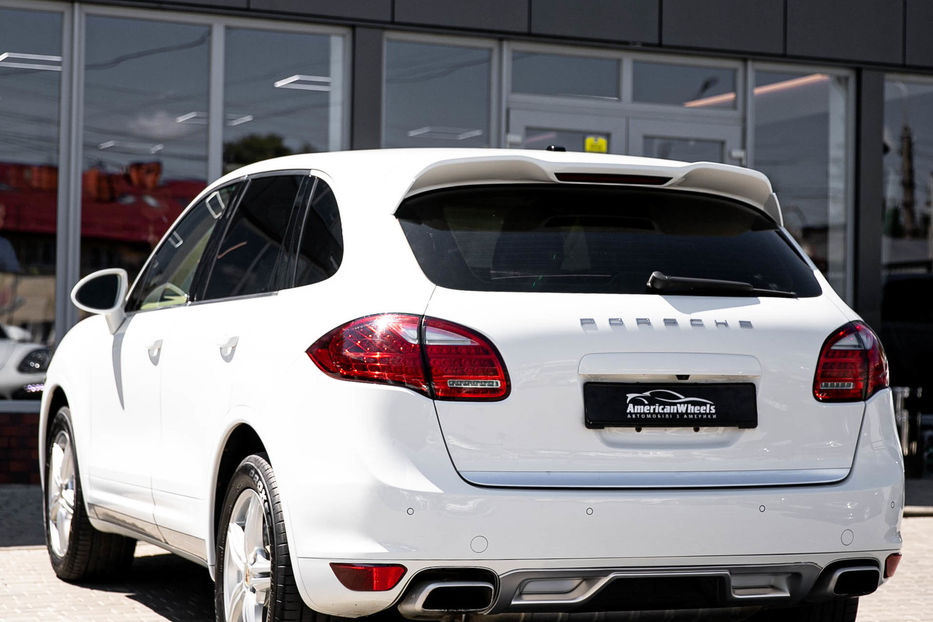 Продам Porsche Cayenne S Hybrid 2012 года в Черновцах