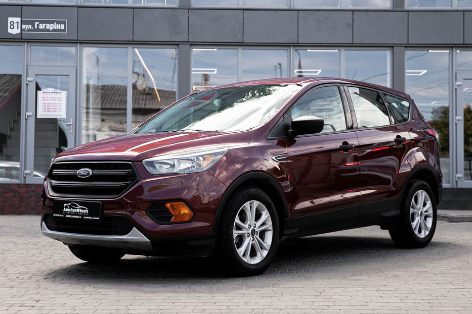 Продам Ford Escape S 2017 года в Черновцах