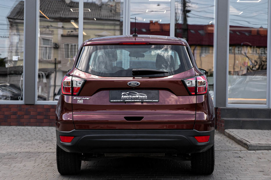 Продам Ford Escape S 2017 года в Черновцах