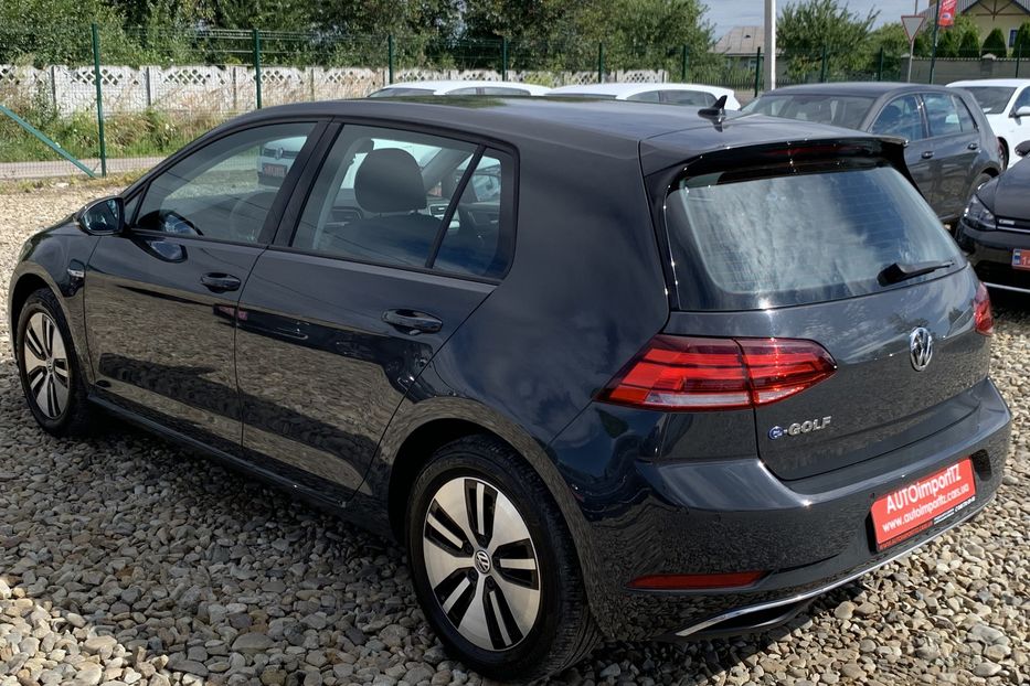 Продам Volkswagen e-Golf 35.8 kWh 100 кВт/136 к.с. 2020 года в Львове