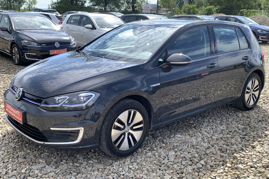 Продам Volkswagen e-Golf 35.8 kWh 100 кВт/136 к.с. 2020 года в Львове