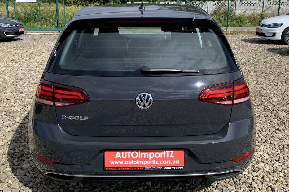 Продам Volkswagen e-Golf 35.8 kWh 100 кВт/136 к.с. 2020 года в Львове