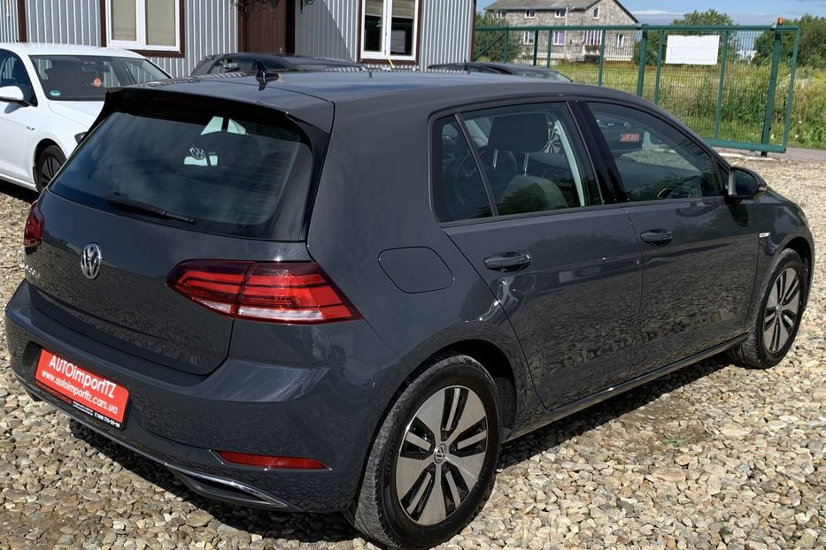 Продам Volkswagen e-Golf 35.8 kWh 100 кВт/136 к.с. 2020 года в Львове