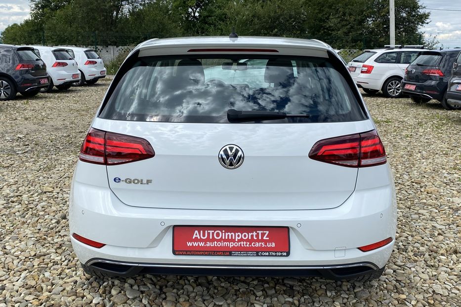 Продам Volkswagen e-Golf 35.8 kWh 100 кВт/136 к.с. 2020 года в Львове