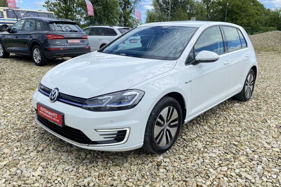 Продам Volkswagen e-Golf 35.8 kWh 100 кВт/136 к.с. 2020 года в Львове