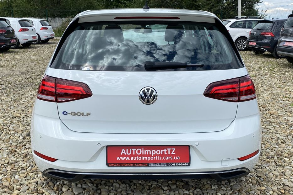 Продам Volkswagen e-Golf 35.8 kWh 100 кВт/136 к.с. 2020 года в Львове