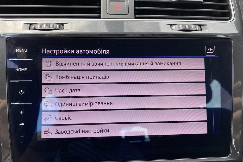 Продам Volkswagen e-Golf 35.8 kWh 100 кВт/136 к.с. 2020 года в Львове