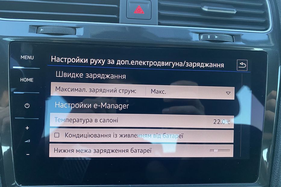 Продам Volkswagen e-Golf 35.8 kWh 100 кВт/136 к.с. 2020 года в Львове