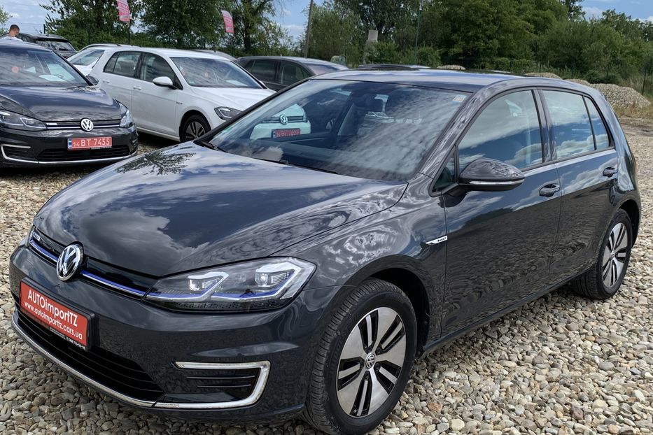 Продам Volkswagen e-Golf 35.8 kWh 100 кВт/136 к.с. 2020 года в Львове