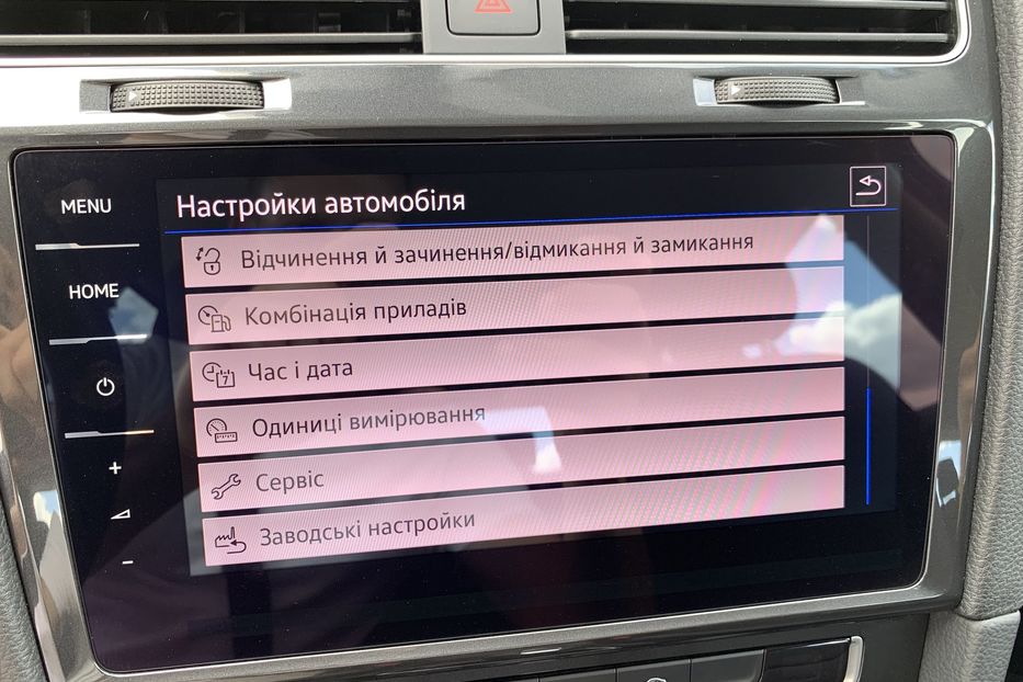 Продам Volkswagen e-Golf 35.8 kWh 100 кВт/136 к.с. 2020 года в Львове