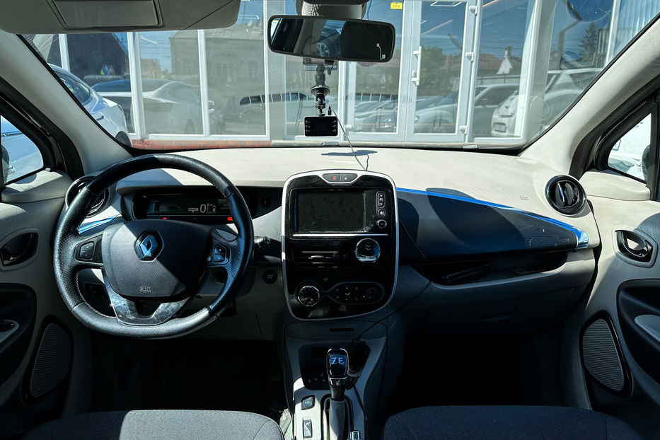 Продам Renault Zoe ZE 2013 года в Черновцах