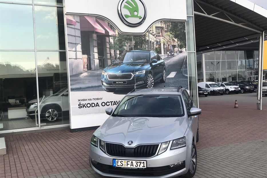 Продам Skoda Octavia A7 2.0 automat Ful led 2019 года в Львове