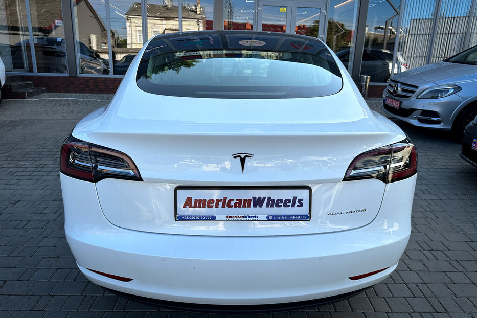 Продам Tesla Model 3 Long Range Dual Motor 2019 года в Черновцах