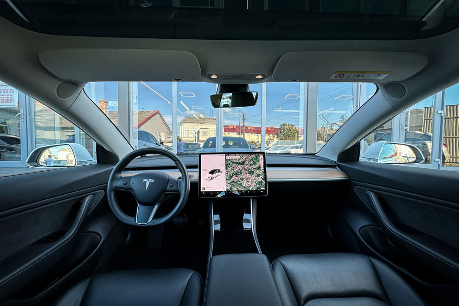 Продам Tesla Model 3 Long Range Dual Motor 2019 года в Черновцах