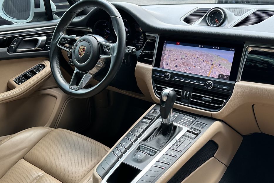 Продам Porsche Macan 2019 года в Киеве