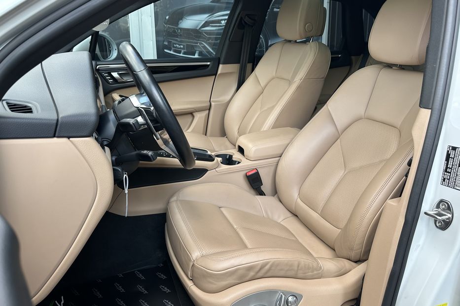 Продам Porsche Macan 2019 года в Киеве