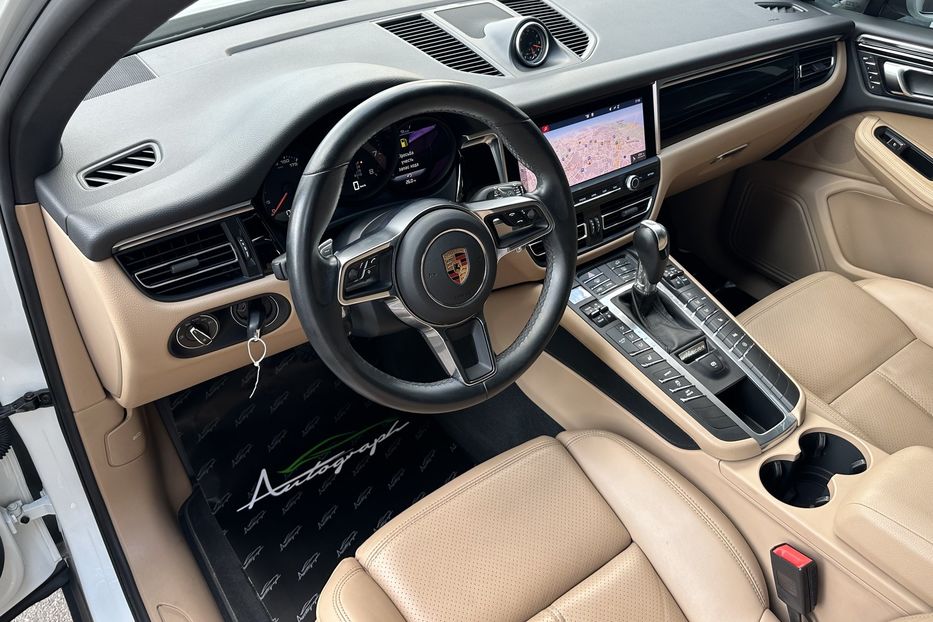 Продам Porsche Macan 2019 года в Киеве