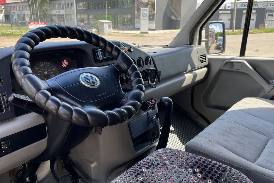 Продам Volkswagen LT пасс. Легковий Загальний 2003 года в Николаеве