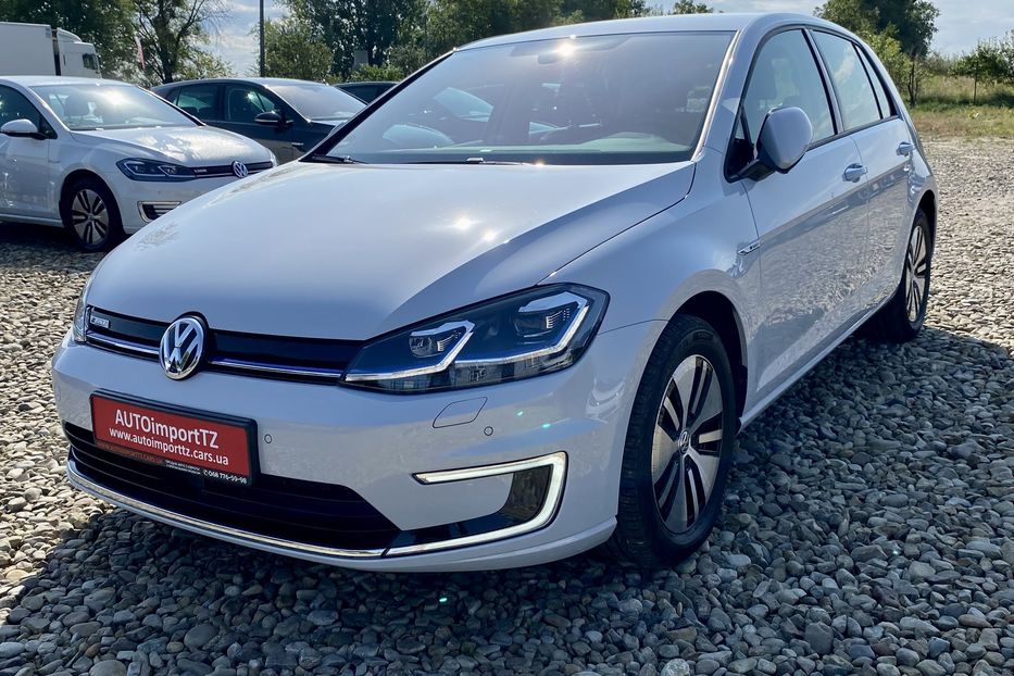 Продам Volkswagen e-Golf 35.8 kWh 100 кВт/136 к.с. 2018 года в Львове