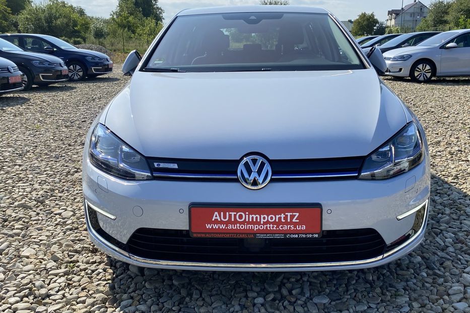 Продам Volkswagen e-Golf 35.8 kWh 100 кВт/136 к.с. 2018 года в Львове