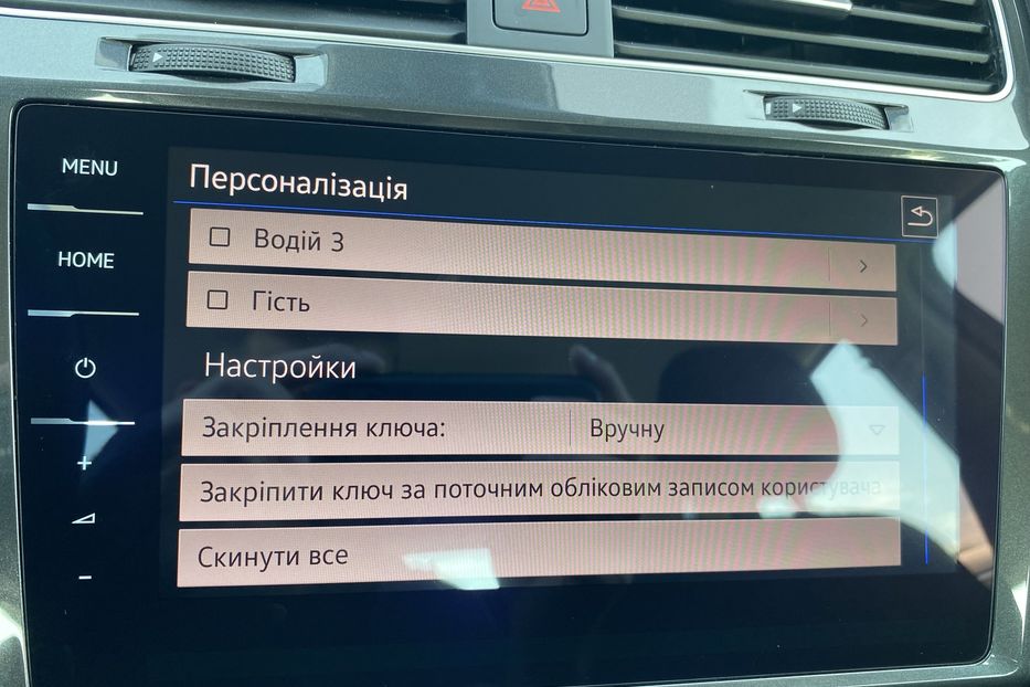 Продам Volkswagen e-Golf 35.8 kWh 100 кВт/136 к.с. 2018 года в Львове