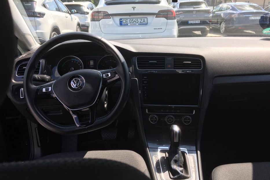 Продам Volkswagen e-Golf 36кВт 2020 года в Черновцах