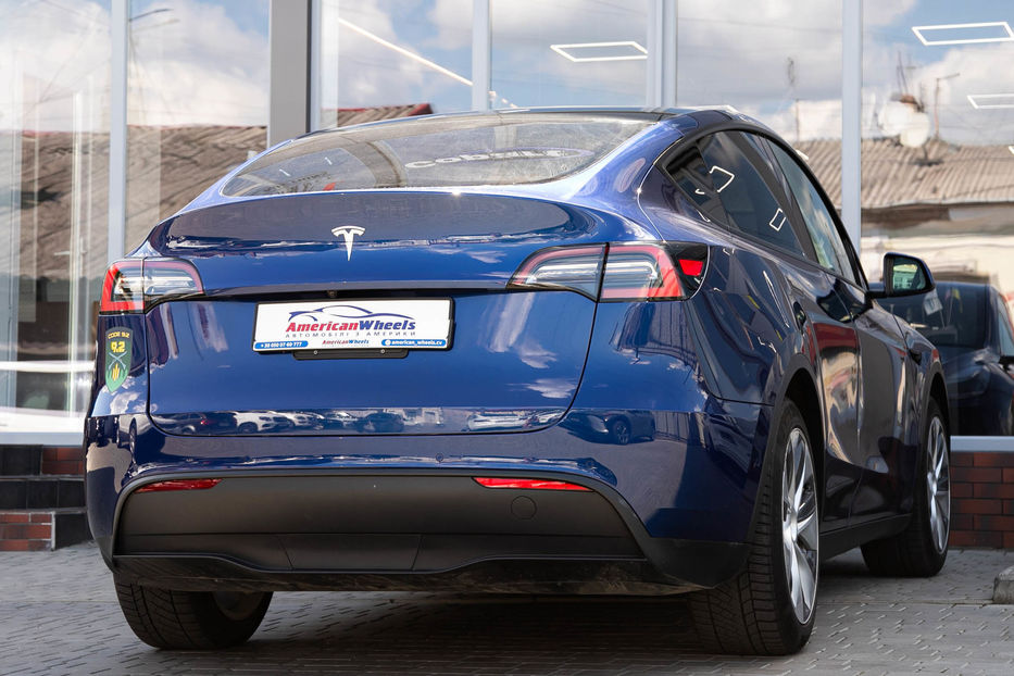 Продам Tesla Model Y Standart Range 2021 года в Черновцах