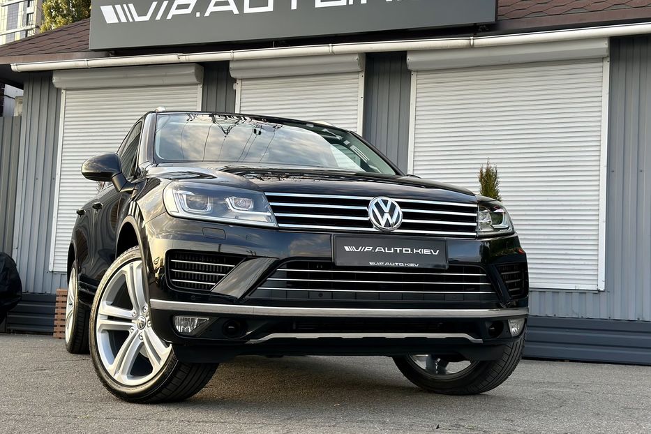 Продам Volkswagen Touareg R Line 2017 года в Киеве