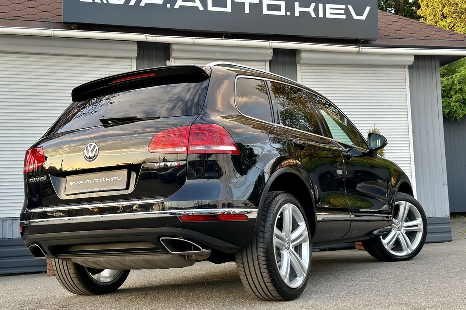 Продам Volkswagen Touareg R Line 2017 года в Киеве