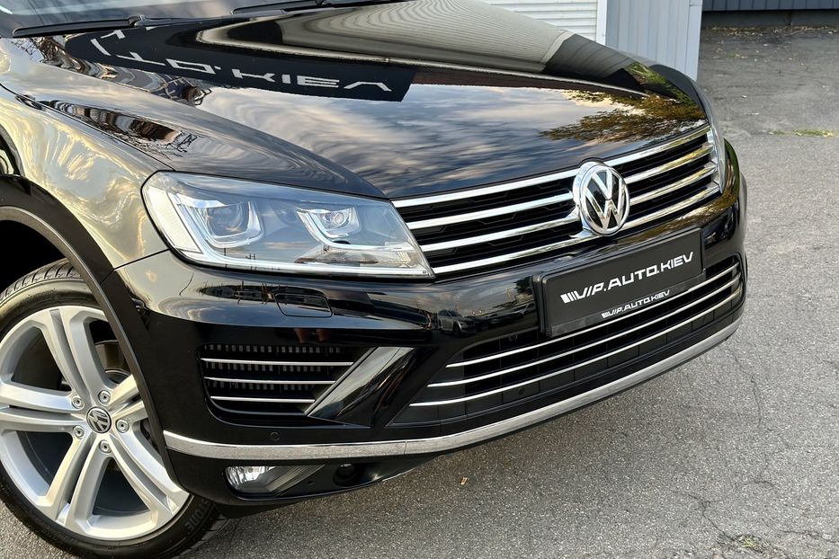 Продам Volkswagen Touareg R Line 2017 года в Киеве