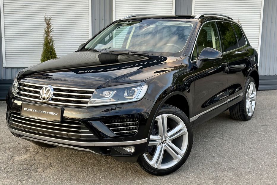 Продам Volkswagen Touareg R Line 2017 года в Киеве