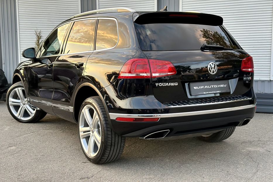 Продам Volkswagen Touareg R Line 2017 года в Киеве