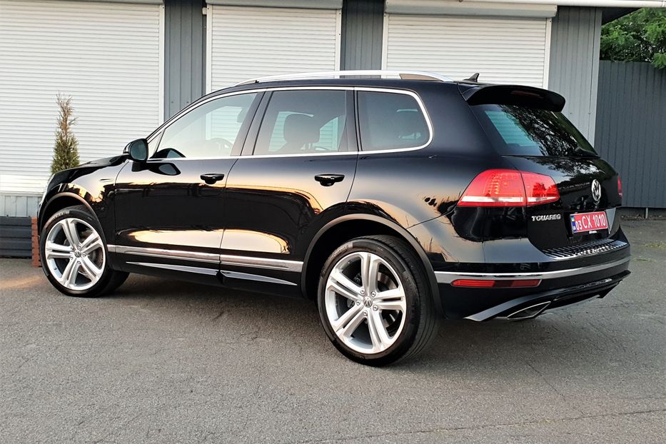 Продам Volkswagen Touareg R-Line Exclusive 2016 года в Киеве